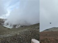 ÜÇ KİŞİYİ TAŞIYAN TURİSTİK HELİKOPTER KAYBOLDU