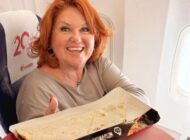 10 BİN METREDE LAHMACUN SERVİSİ