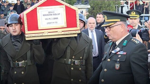 ŞEHİT PİLOT SON YOLCULUĞUNA UĞURLANDI