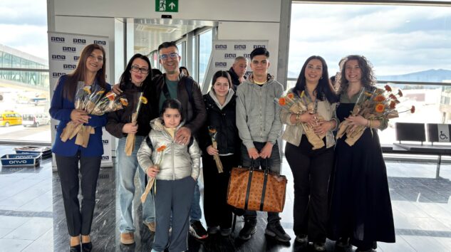 MİLAS-BODRUM HAVALİMANI’NA İLK TURİST KAFİLESİ GELDİ