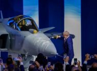 BREZİLYA İLK SÜPERSONİK UÇAĞINI TANITTI