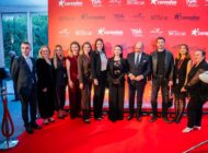 CORENDON SEVİLEN OYUNCULARI HAYRANLARIYLA BULUŞTURDU