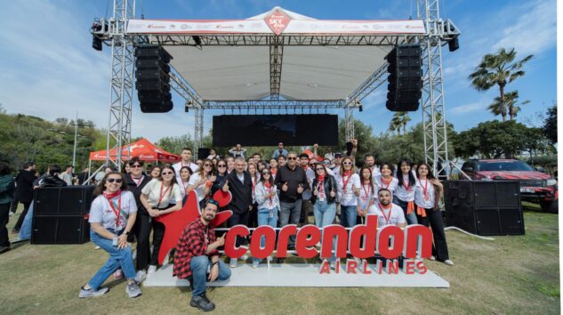 CORENDON ÇOCUKLARIN HAYALLERİNİ GÖKYÜZÜNE TAŞIDI