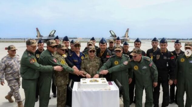 SOLOTÜRK’TEN 15. YIL GÖSTERİSİ