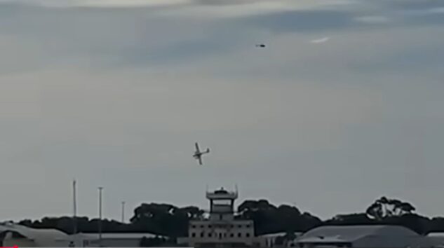 AVUSTRALYA’DA UÇAK HANGARA DÜŞTÜ: 2 ÖLÜ