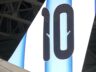 UÇAĞA MESSİ FORMASI GİYDİRMESİ