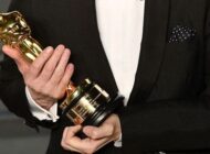 ÜNLÜ YÖNETMENİNİ OSCAR ÖDÜLÜ UÇAKTA KAYBOLDU