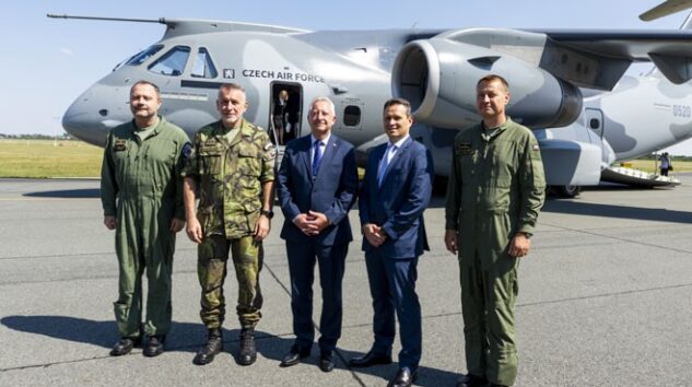 EMBRAER, ÇEK HAVA KUVVETLERİ’NE İLK C-390 MILLENNIUM’U TESLİM ETTİ