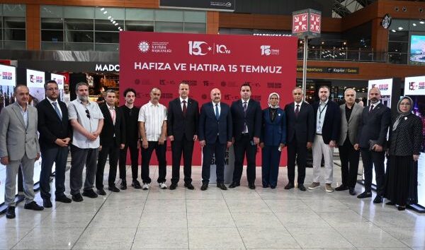 SABİHA GÖKKÇEN’DE 15 TEMMUZ FOTOĞRAF SERGİSİ AÇILDI