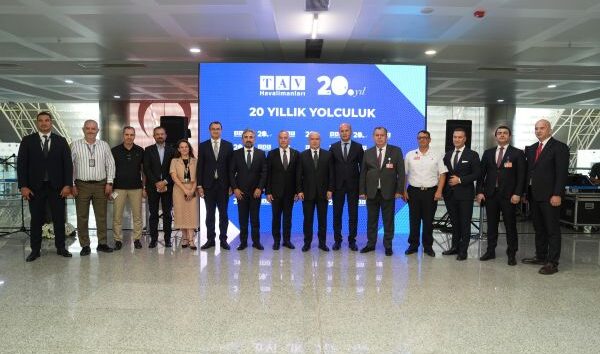 TAV HAVALİMANLARI İZMİR’DE 20. YILINI KUTLUYOR