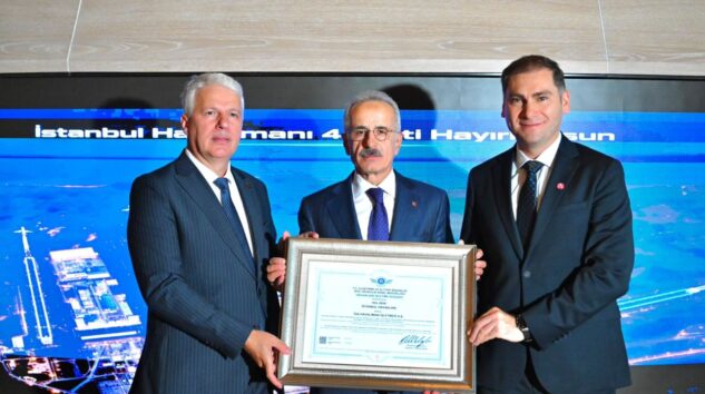 İSTANBUL HAVALİMANI YENİ PİSTİ İŞLETME RUHSATINI ALDI